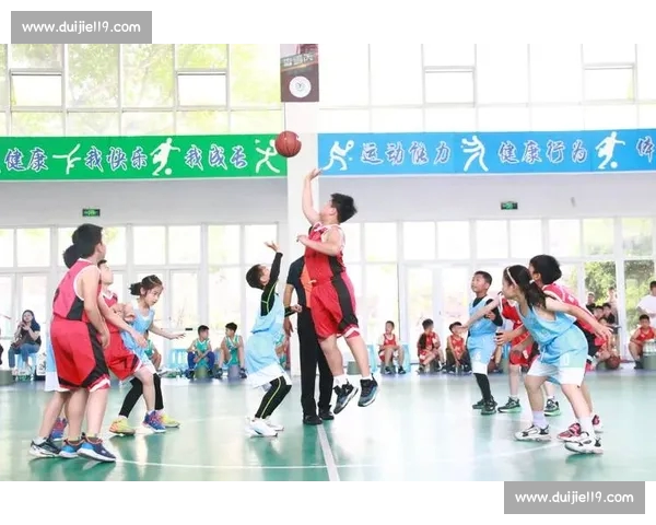 高清篮球赛事直播APP免费下载随时掌握赛场精彩瞬间实时观看体验 - 副本 (3)